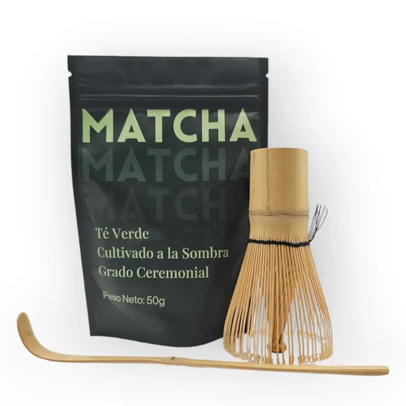 Chasen con chashaku y Matcha chino grado ceremonial