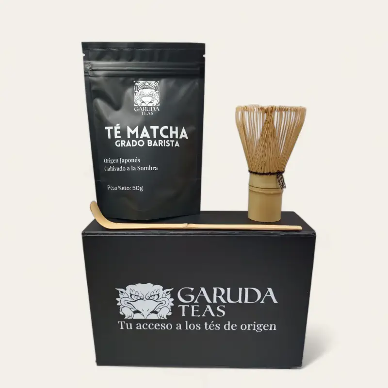 Chasen con chashaku y Matcha Japonés grado barista