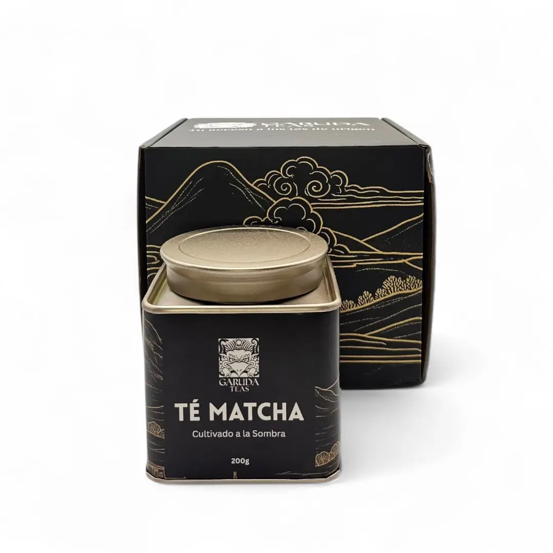 Set de ceremonia matcha grado ceremonial de Garuda Teas con 200g de té.